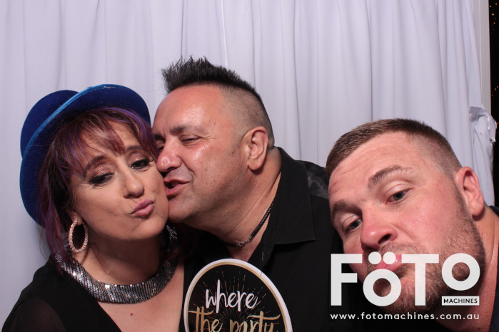 Diandra and Nick’s Wedding | View more photos from the event at gallery.fotomachines.com.au/u/FOTOMachines/Diandra-and-Nick’s-Wedding